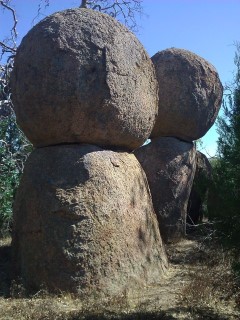 Granite tors near Kangaroo Crossing